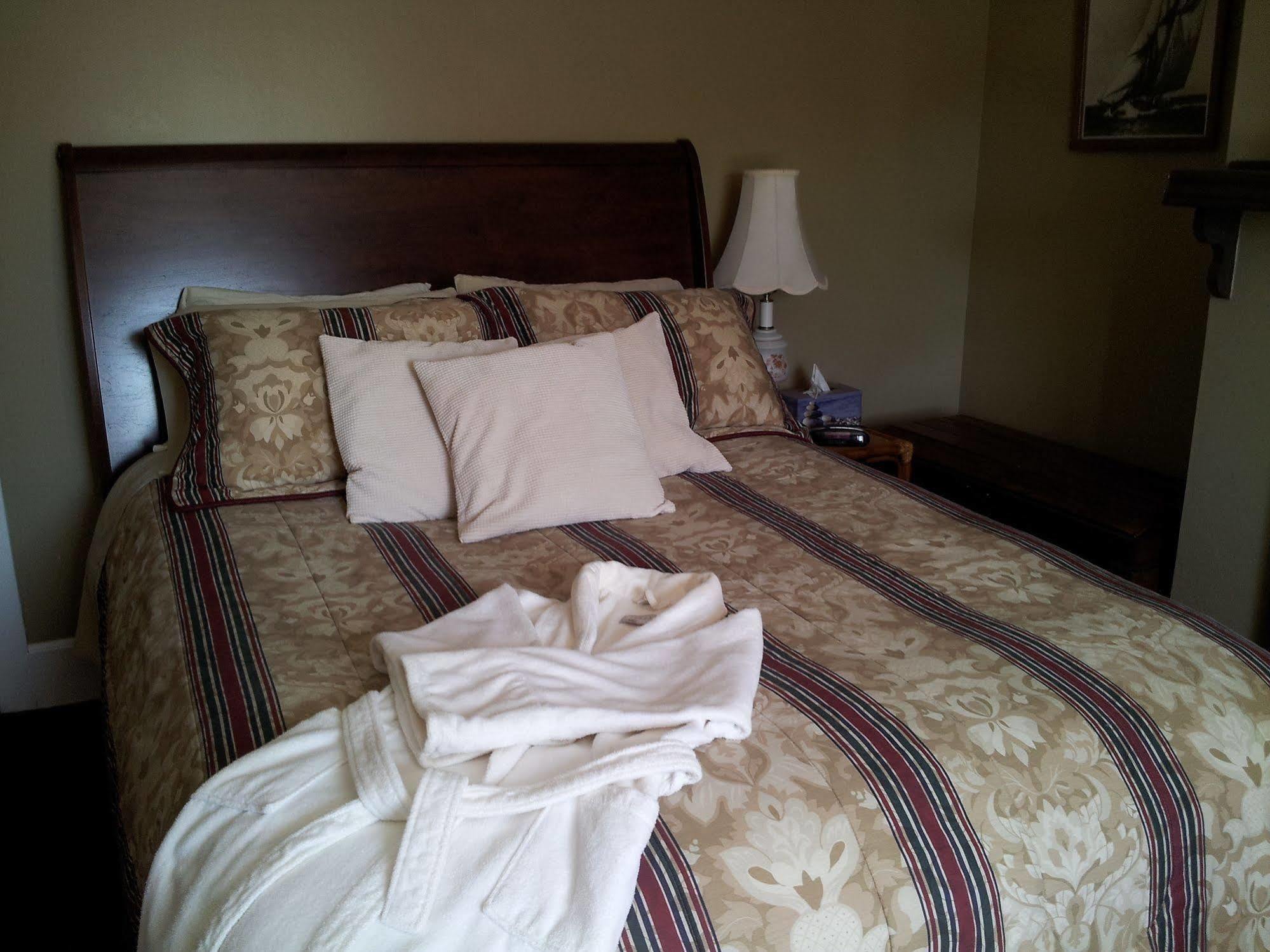 The Spaniards Room Heritage Home Spaniards Bay Ngoại thất bức ảnh